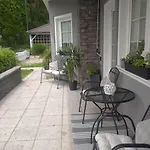 Ferienhaus U Koupaliste Mimon